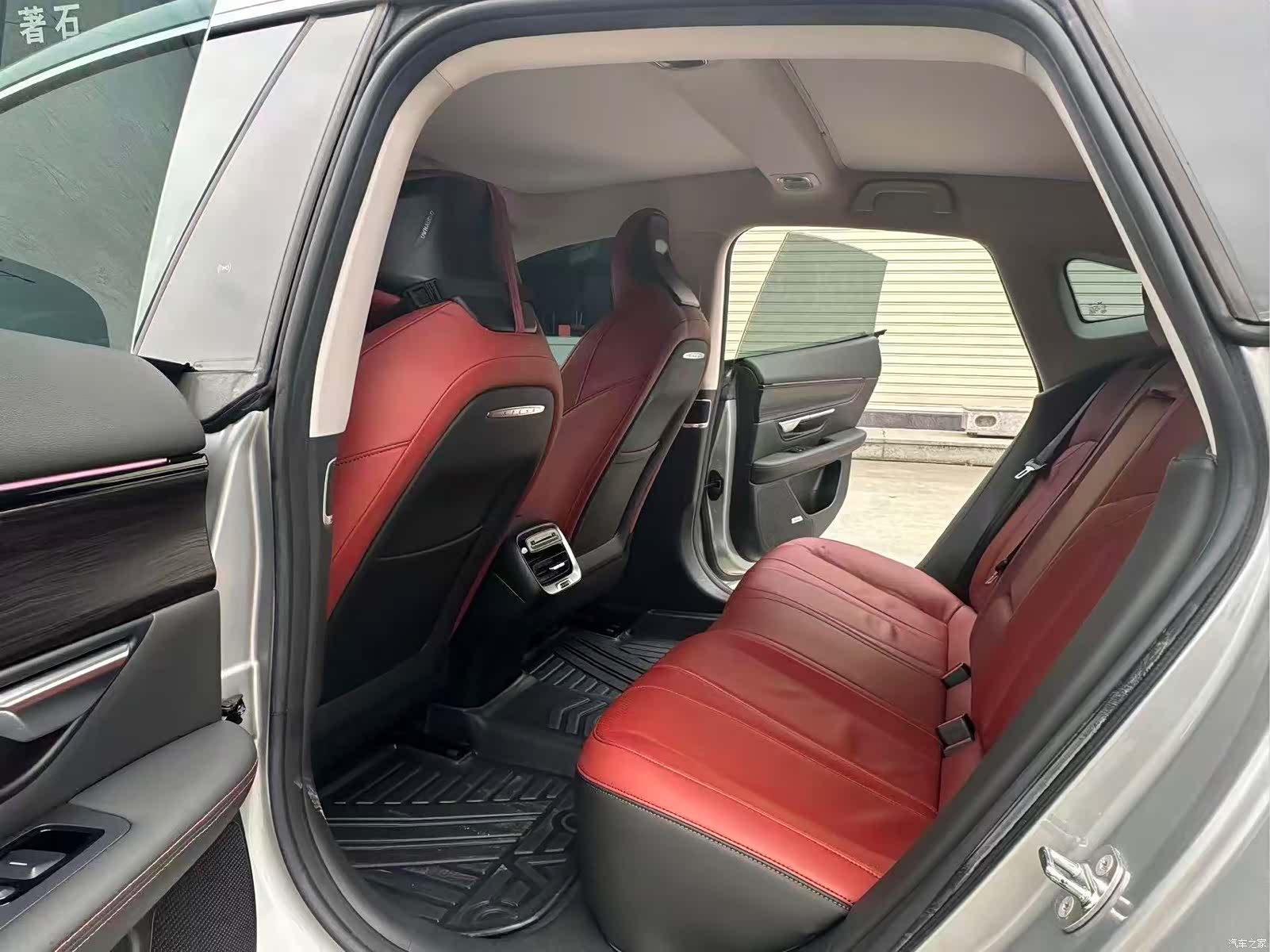 Xpeng P7, 2022 все фото