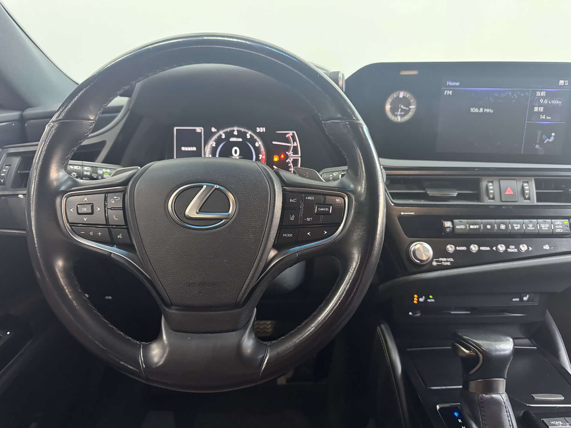 Lexus ES, 2022 7
