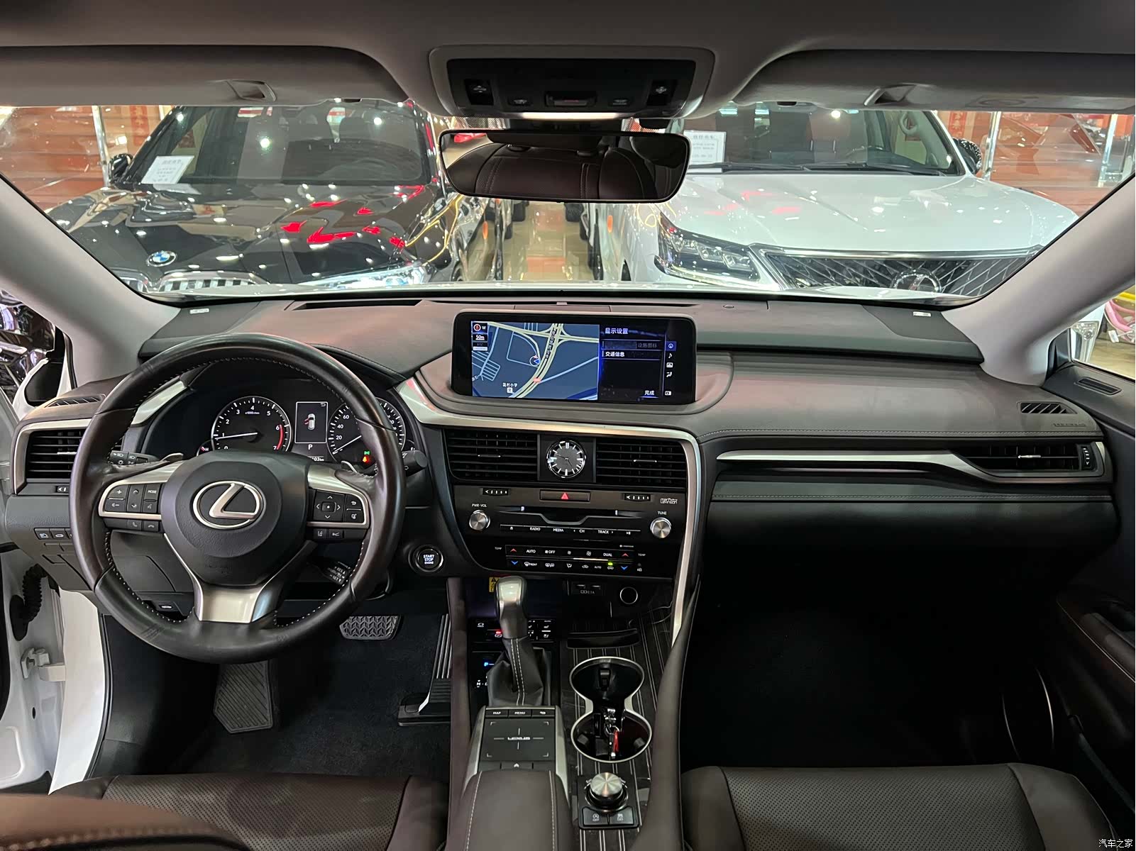 Lexus RX, 2022 11