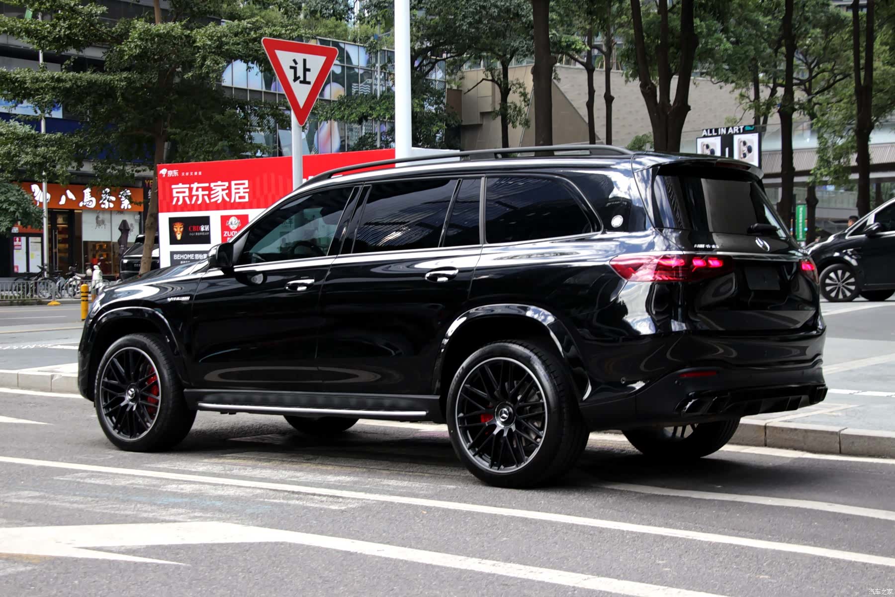 Mercedes-Benz GLS, 2024 4