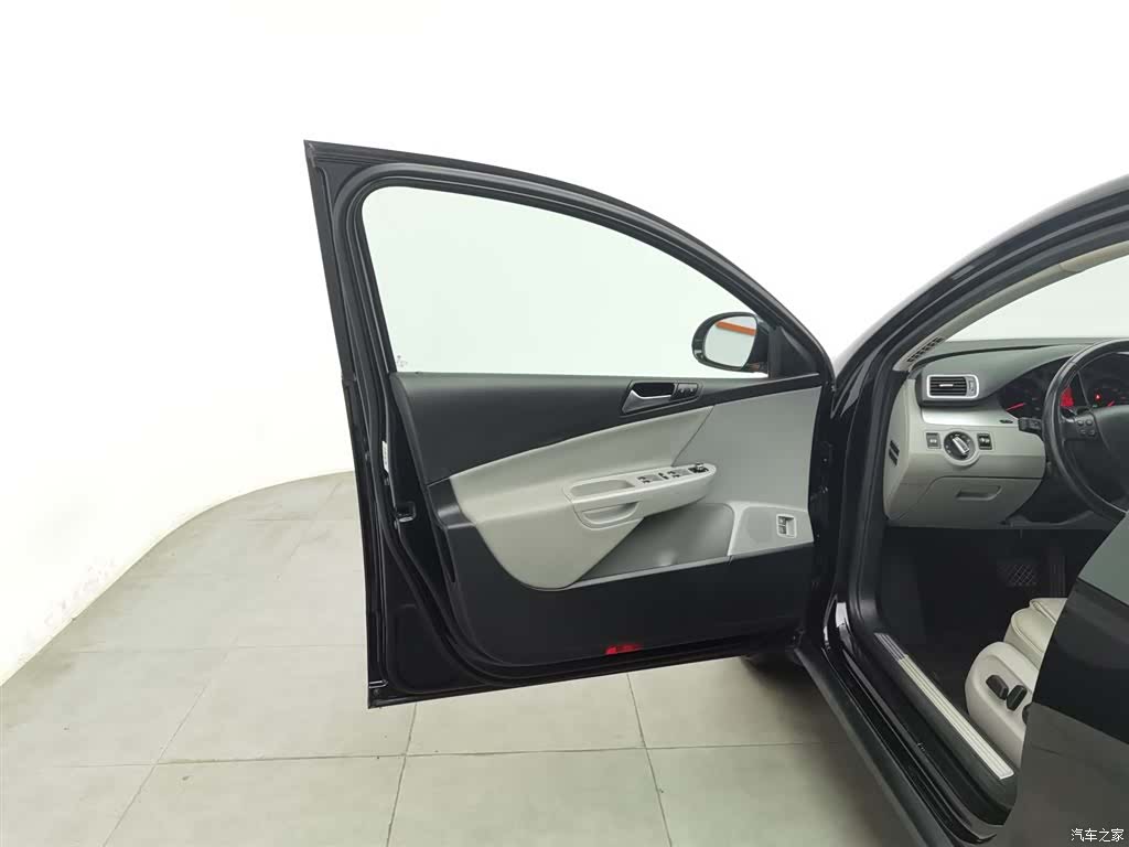 Volkswagen Magotan, 2010 8