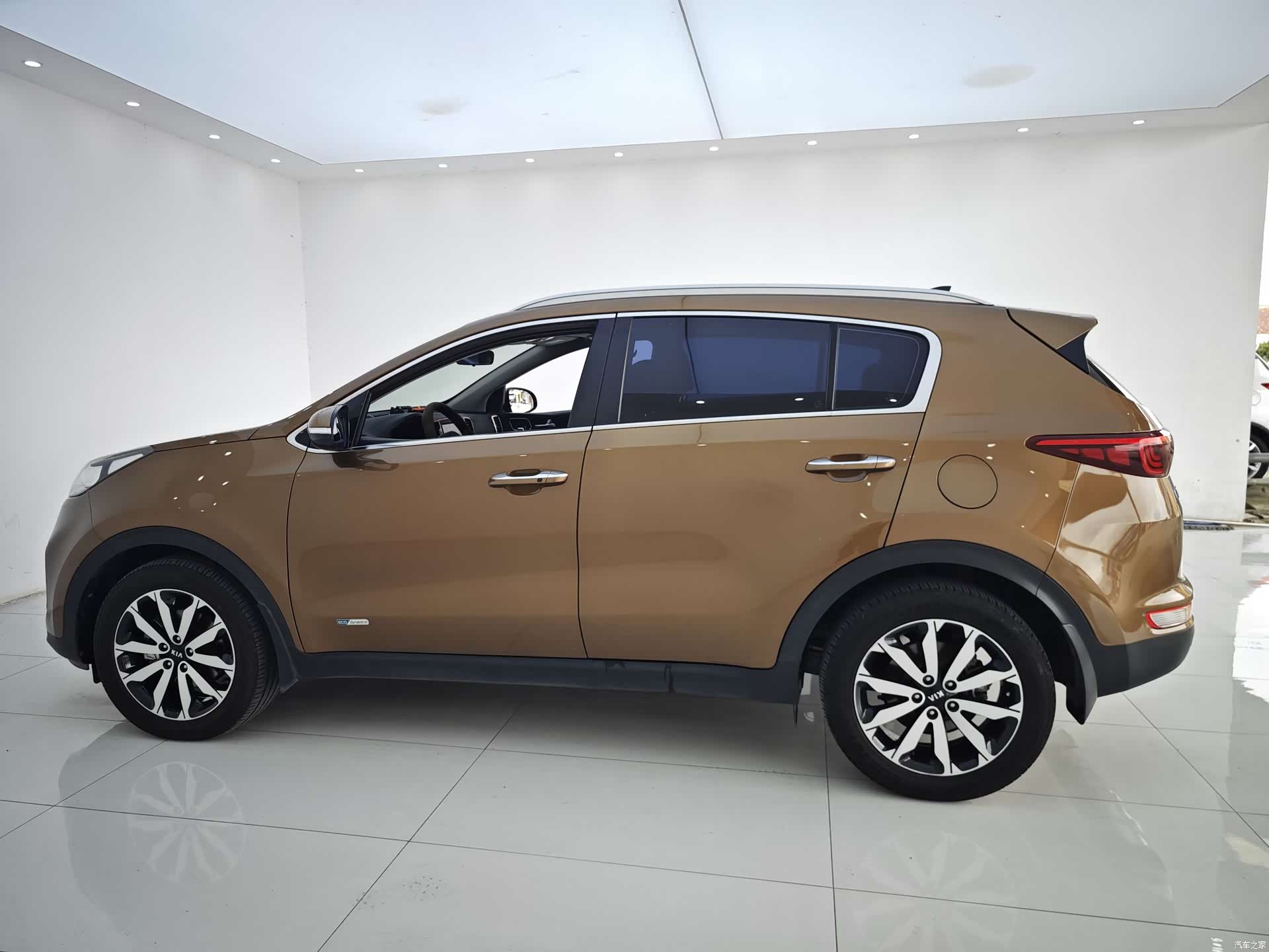 Kia KX5, 2016 31