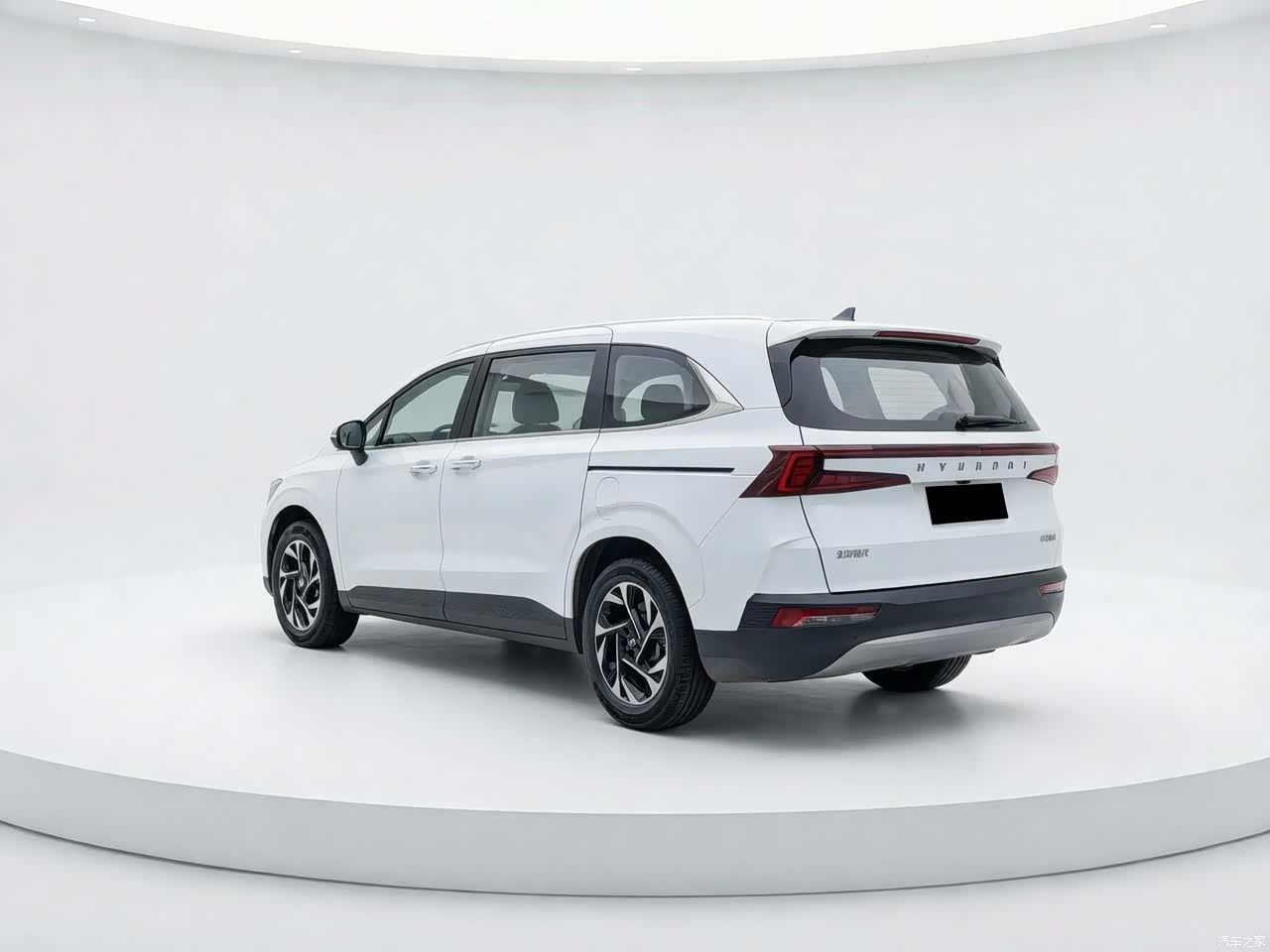 Hyundai Custo, 2022 7