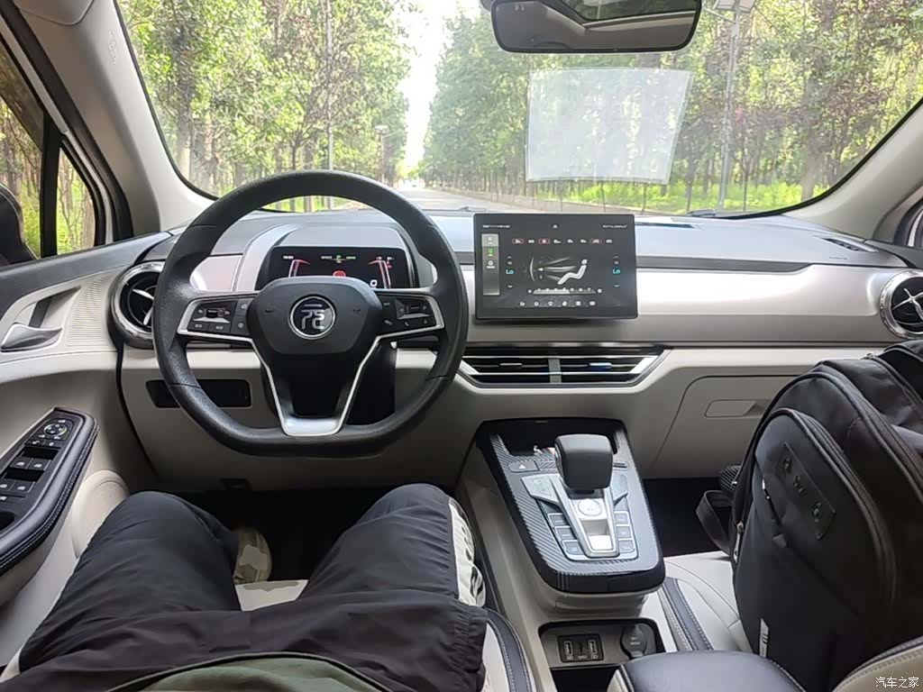 BYD Yuan, 2022 10