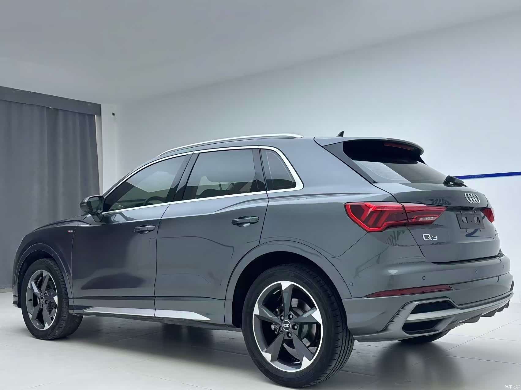 Audi Q3, 2022 4