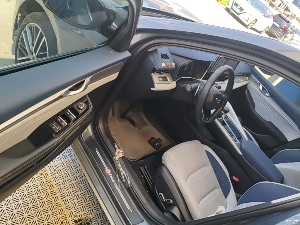 Geely Preface, 2022 16