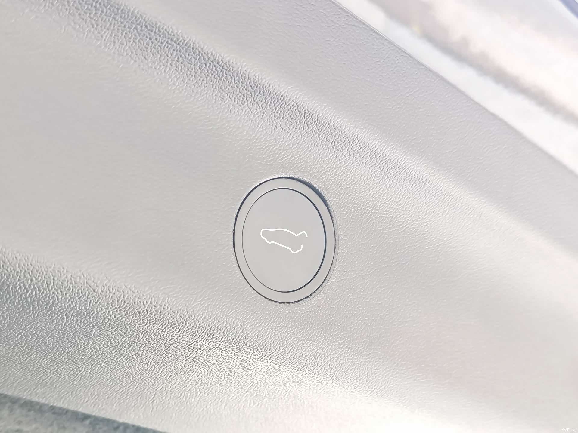 Tesla Model Y, 2021 17