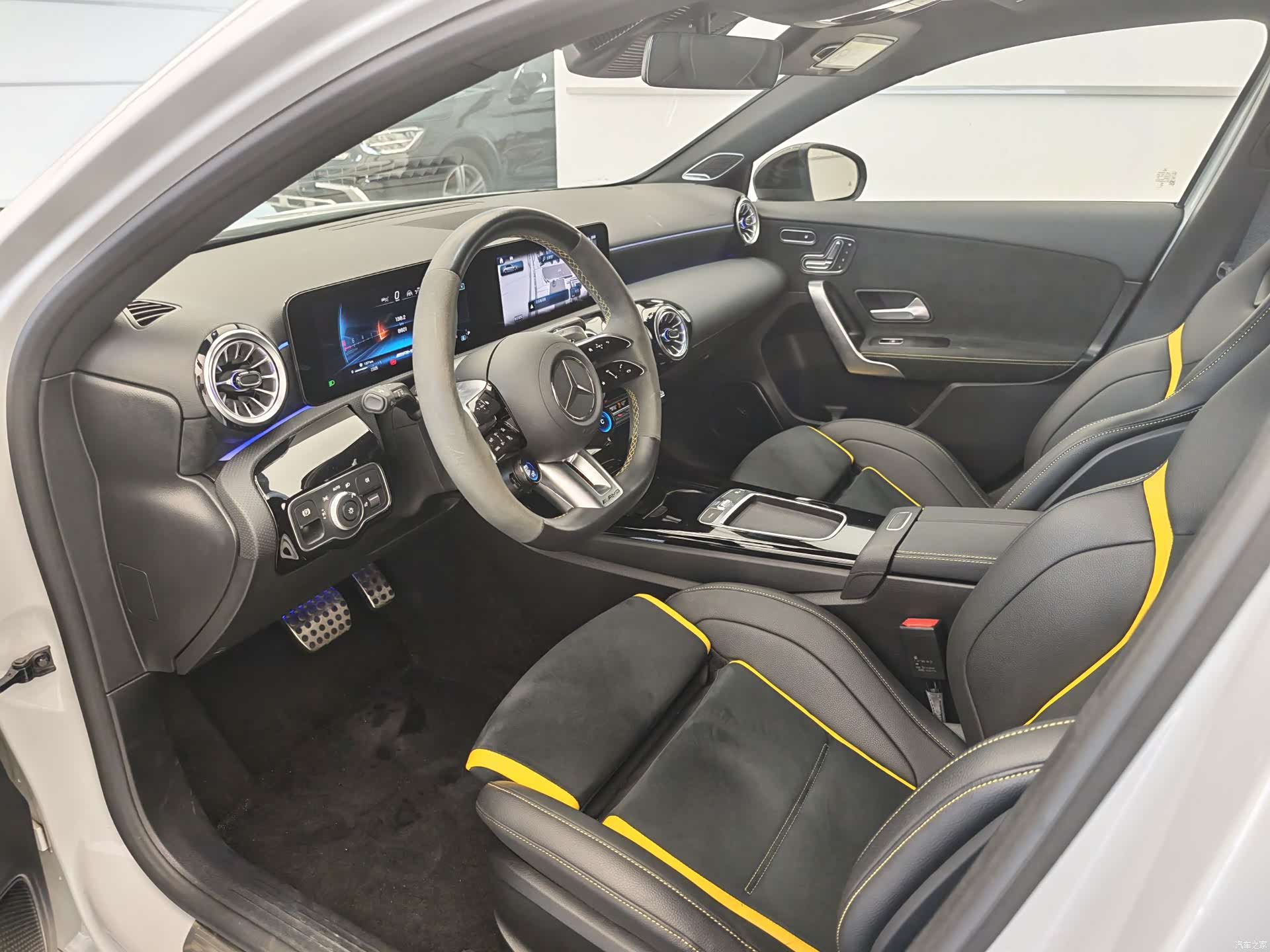 Mercedes-Benz A-Class, 2024 10