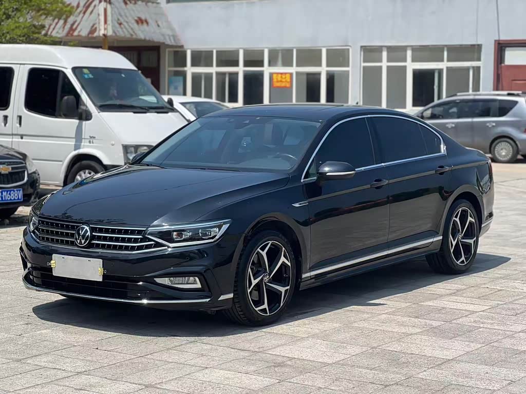 Volkswagen Magotan 2023 200 330TSI DSG Luxury