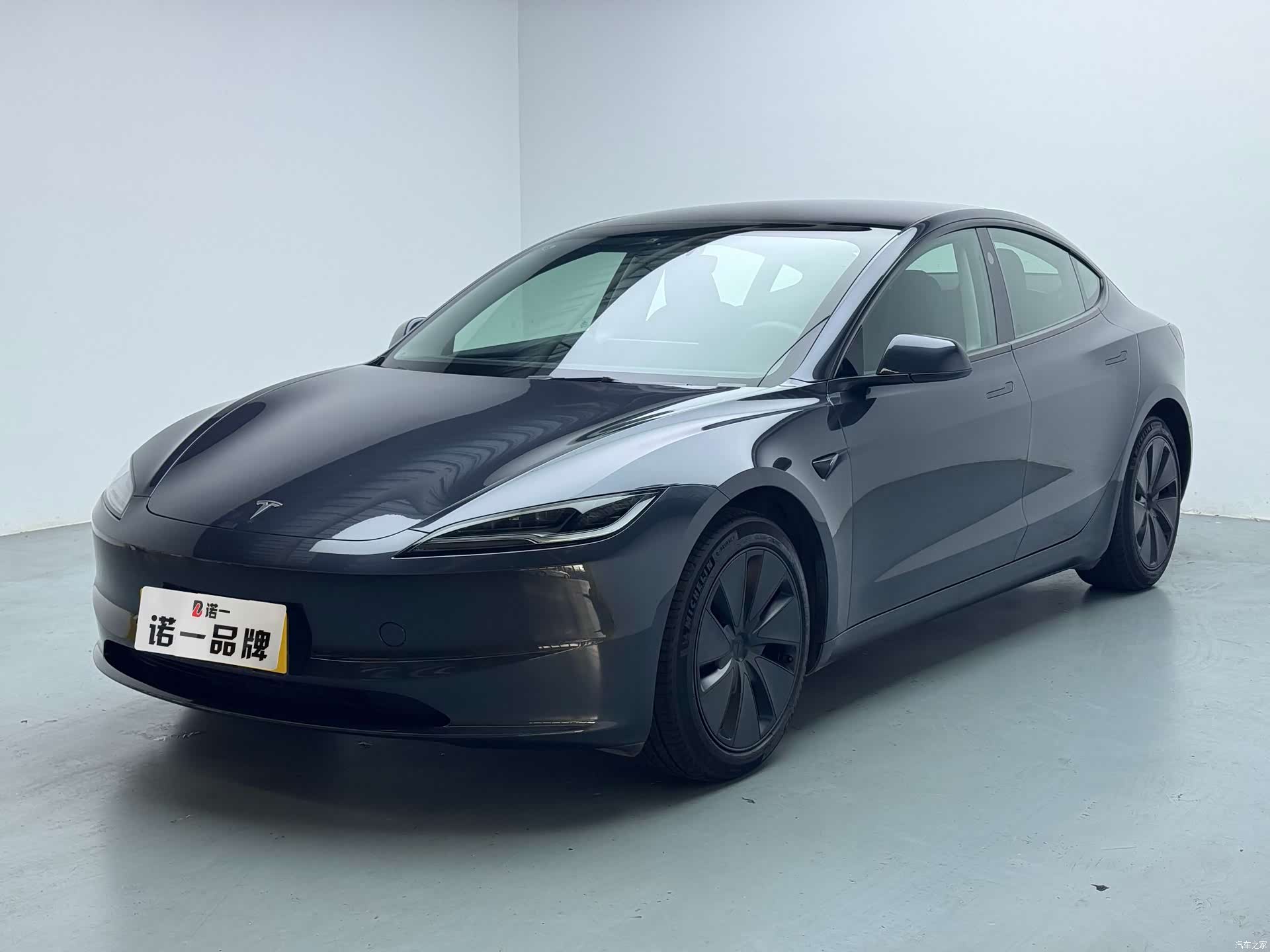 Tesla Model 3, 2024 1