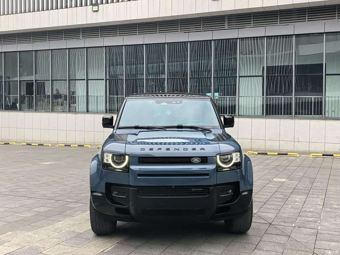 Land Rover Defender, 2022 2