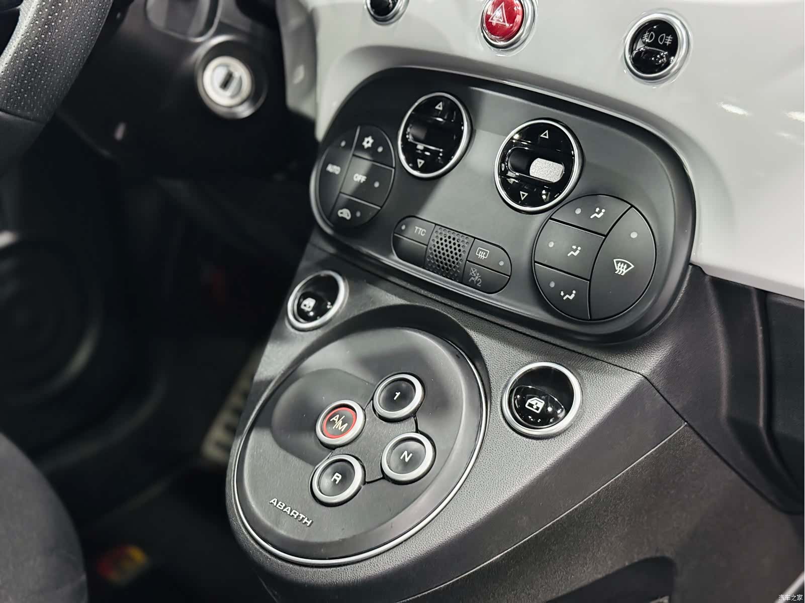 ABARTH 595, 2017 13