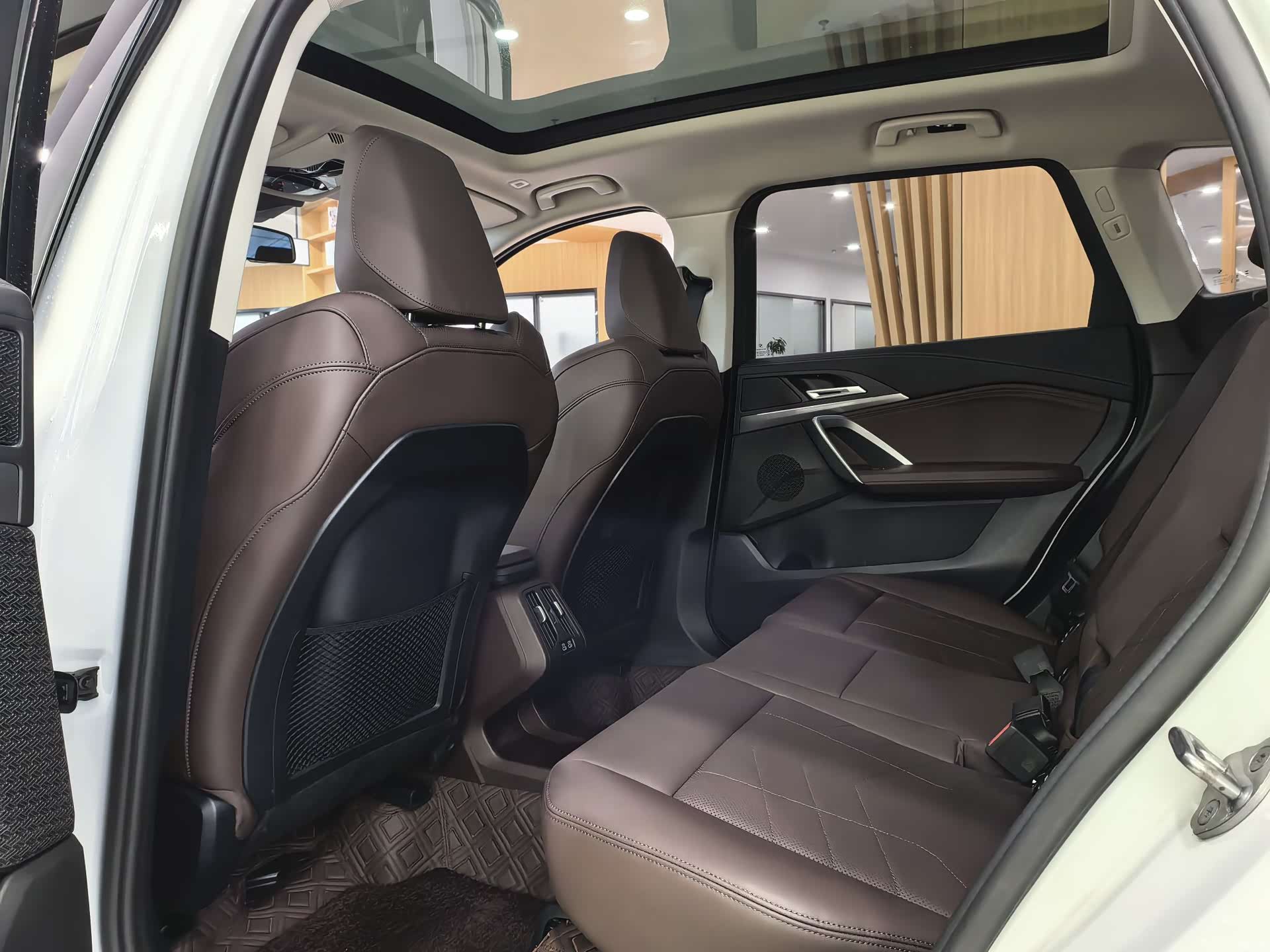BMW X1, 2024 8