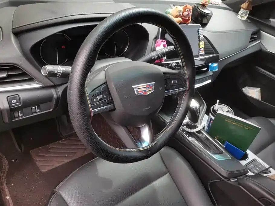 Cadillac CT4