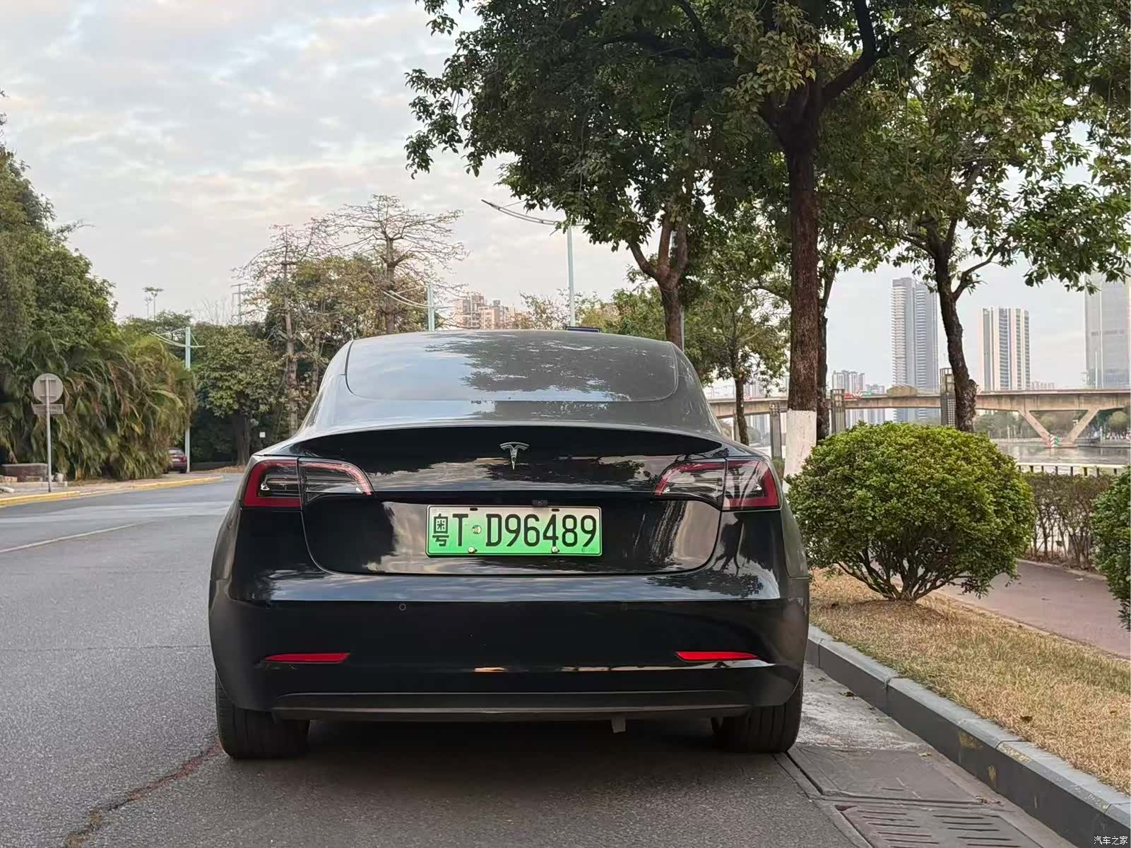Tesla Model 3, 2021 все фото