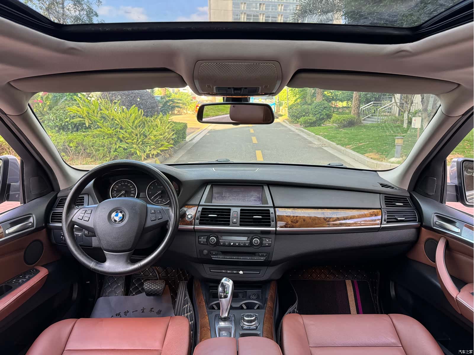 BMW X5, 2012 8