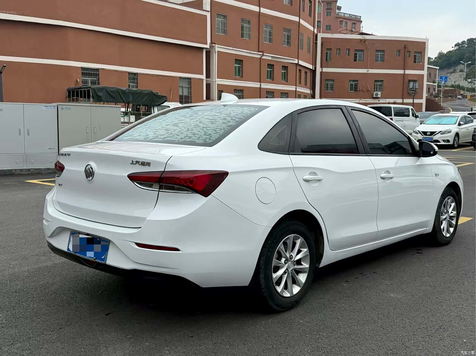 Buick V, 2018 4