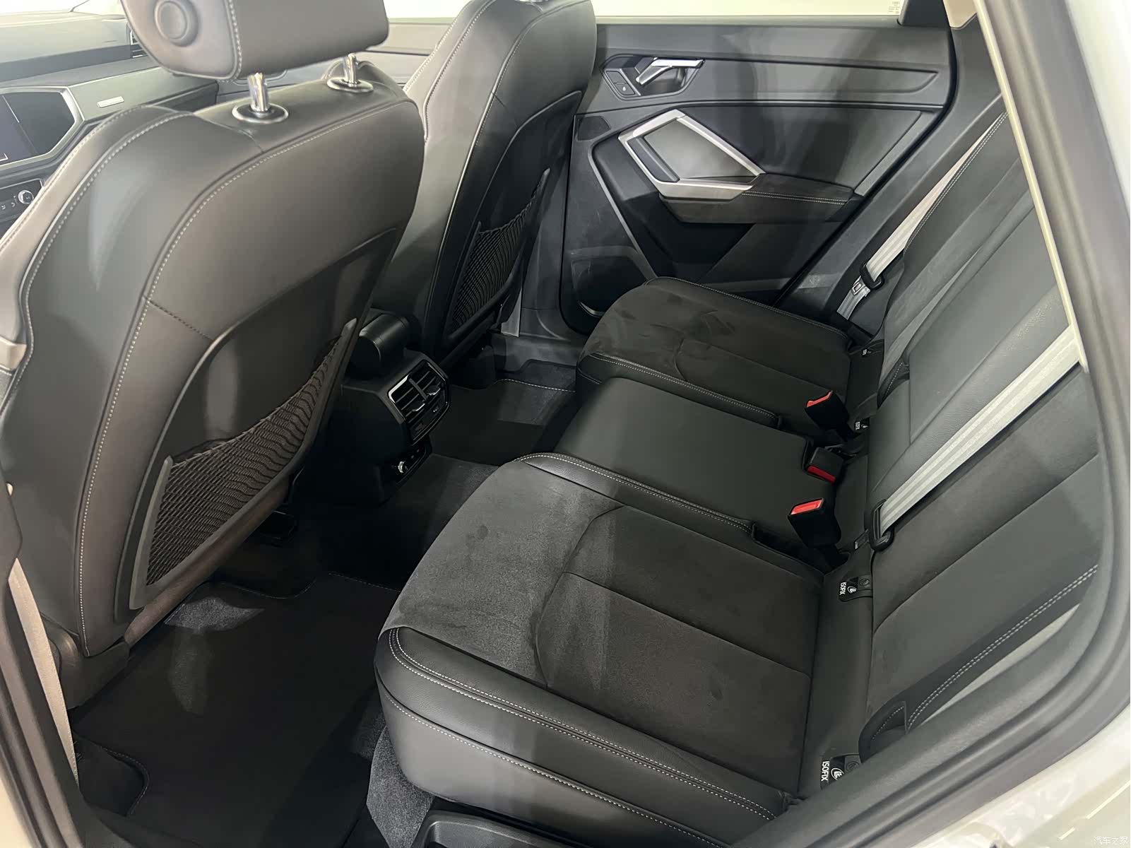 Audi Q3, 2023 10