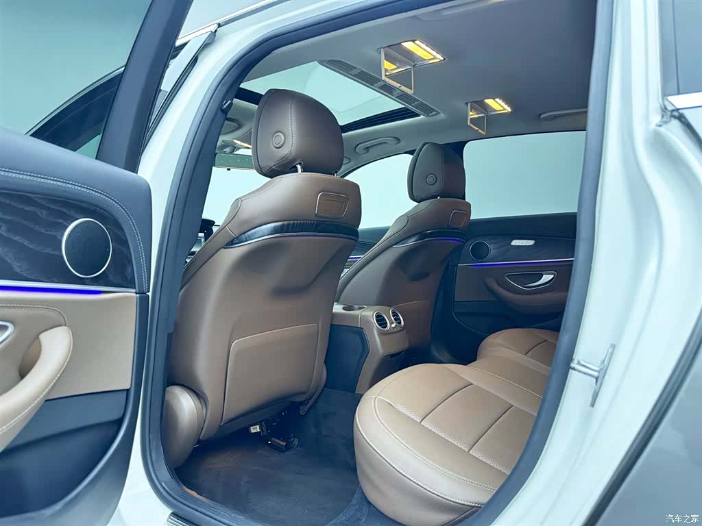 Mercedes-Benz E-Class, 2018 12