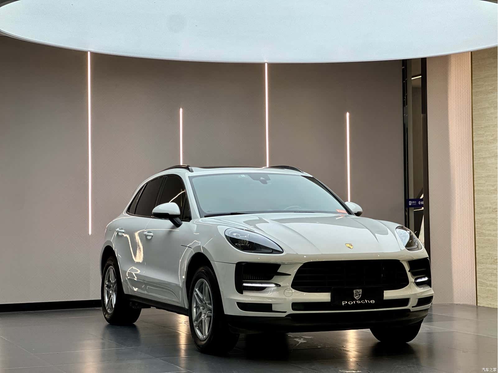 Porsche Macan, 2020 3