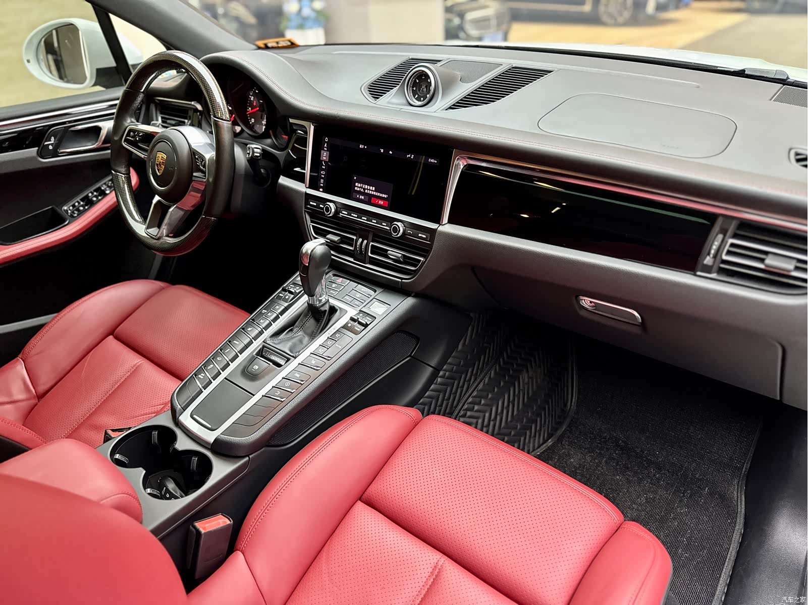 Porsche Macan, 2020 8
