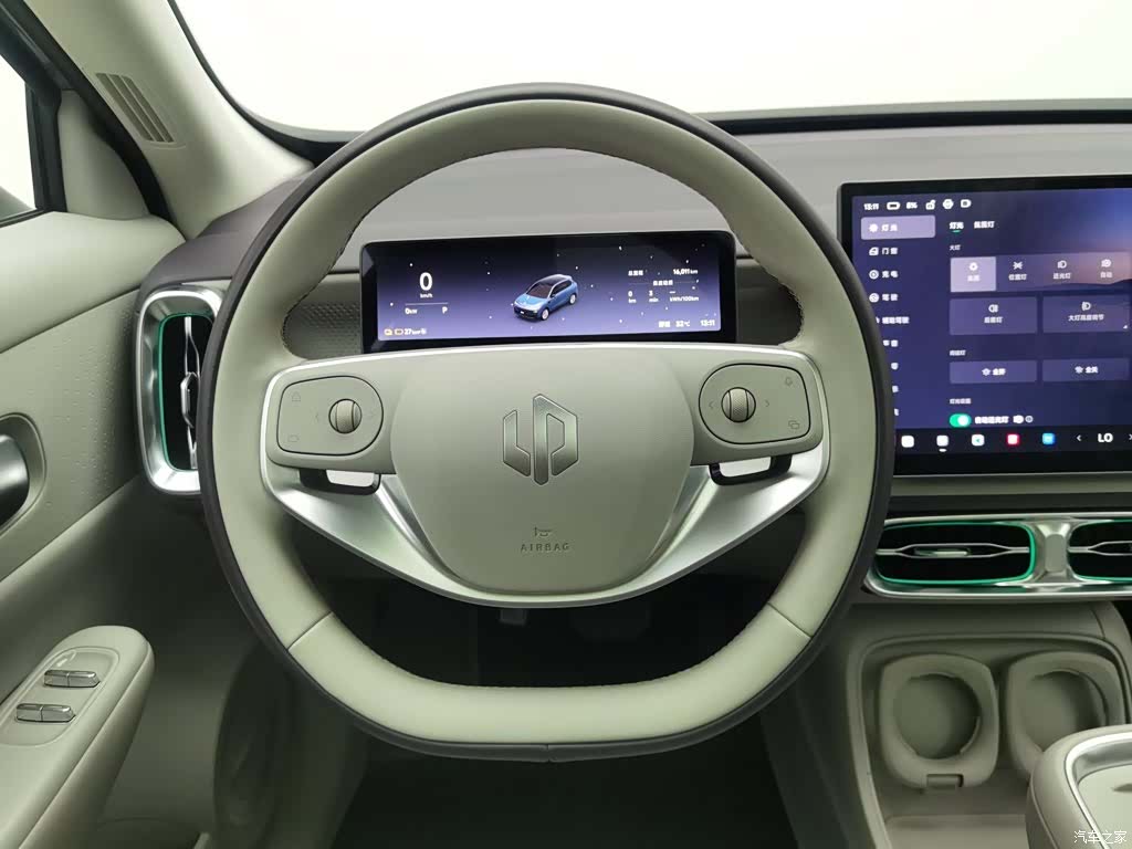 Leapmotor B10, 2025 11