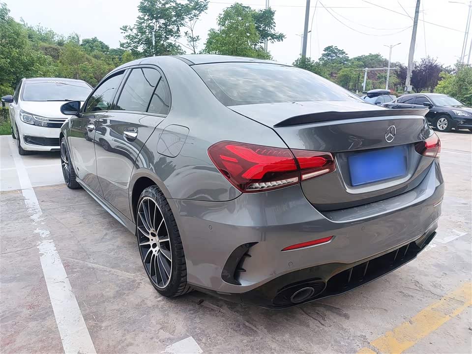 Mercedes-Benz Class A Mercedes-Benz Class A