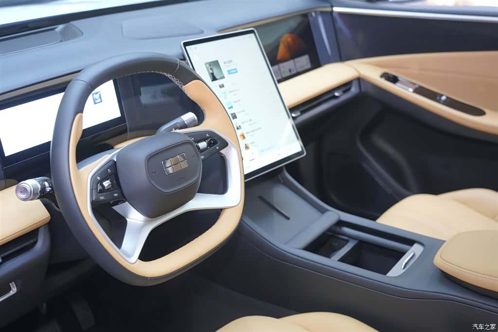 Geely Galaxy L7, 2024 12