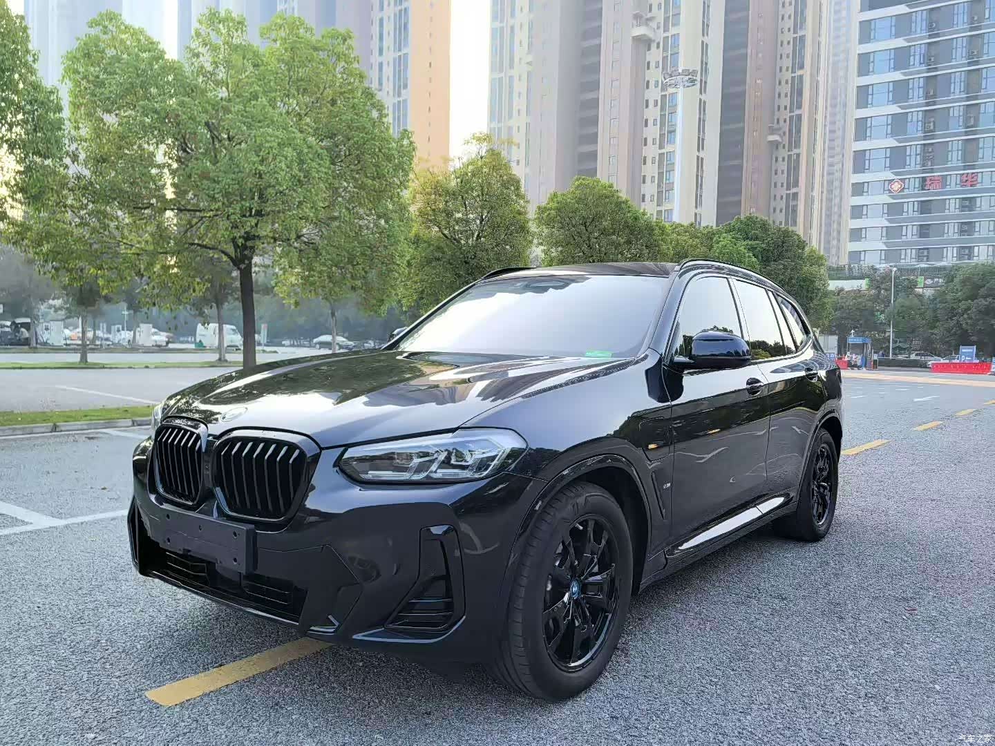 BMW iX3, 2024 1