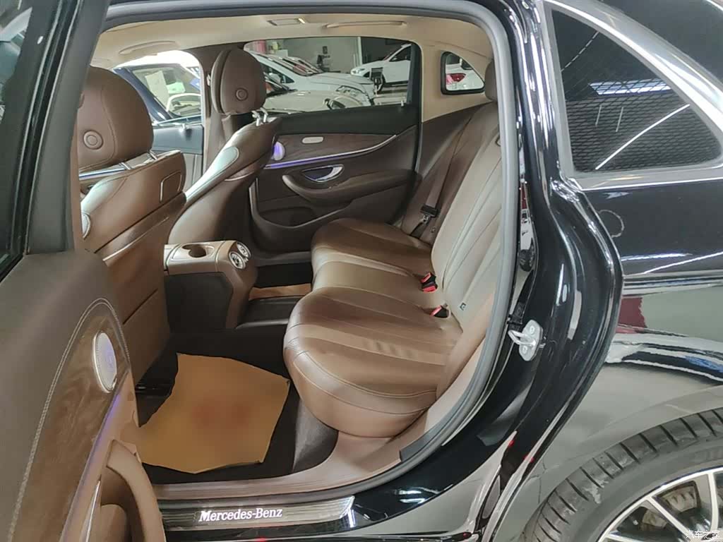 Mercedes-Benz E-Class, 2018 17