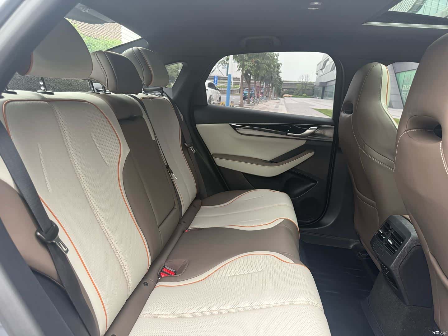 BYD Qin, 2023 16