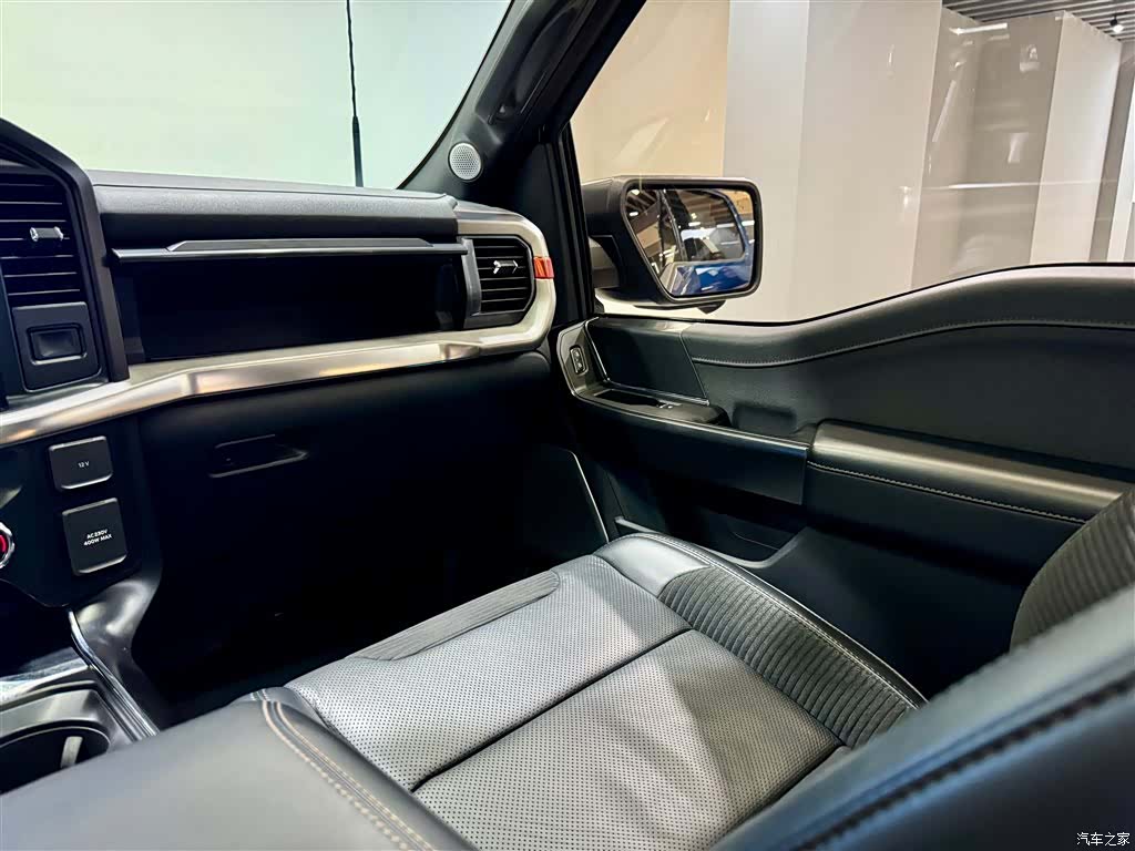 Ford F-150, 2023 25