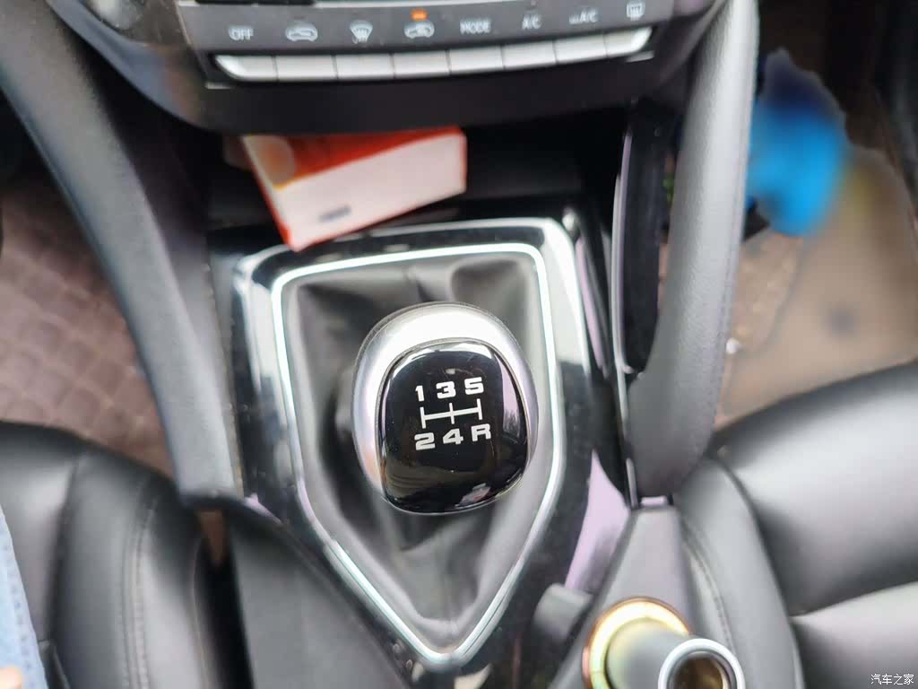 DongFeng AX7, 2018 7