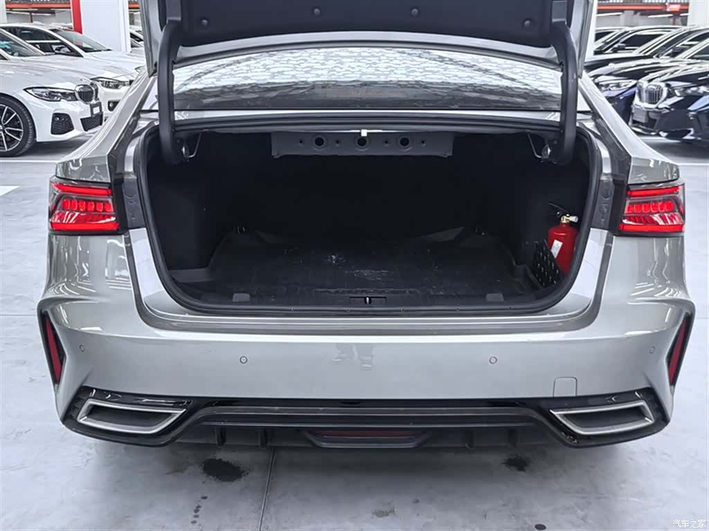 Chery Arrizo 8, 2023 14