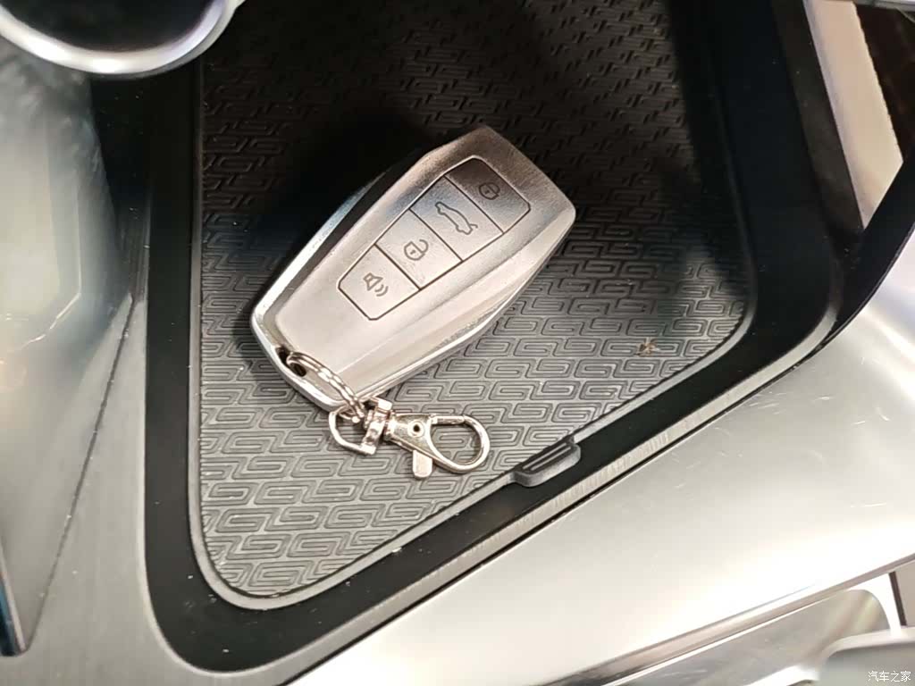 Geely Binray, 2019 9