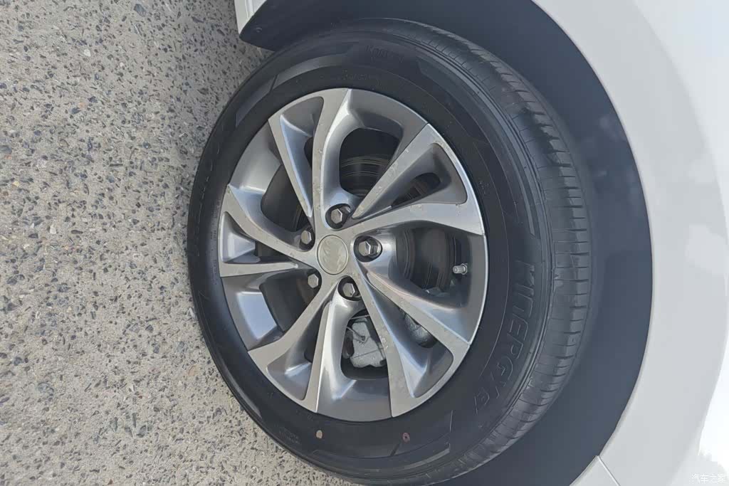 Buick Verano, 2023 6