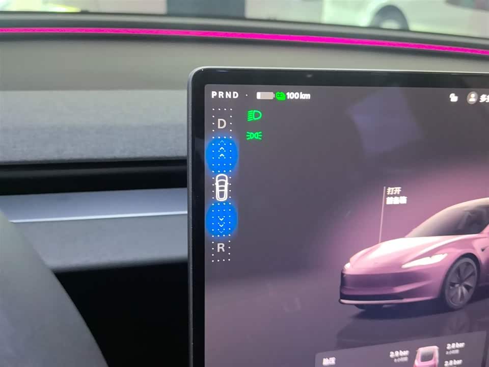 Tesla Model 3 Tesla Model 3