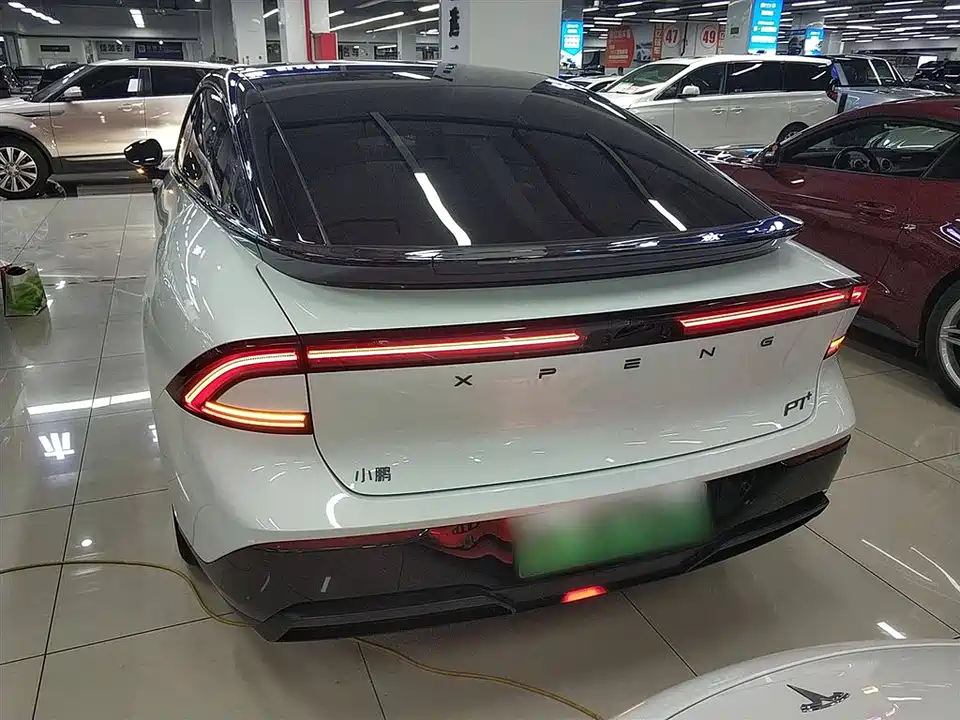 XPENG P7+