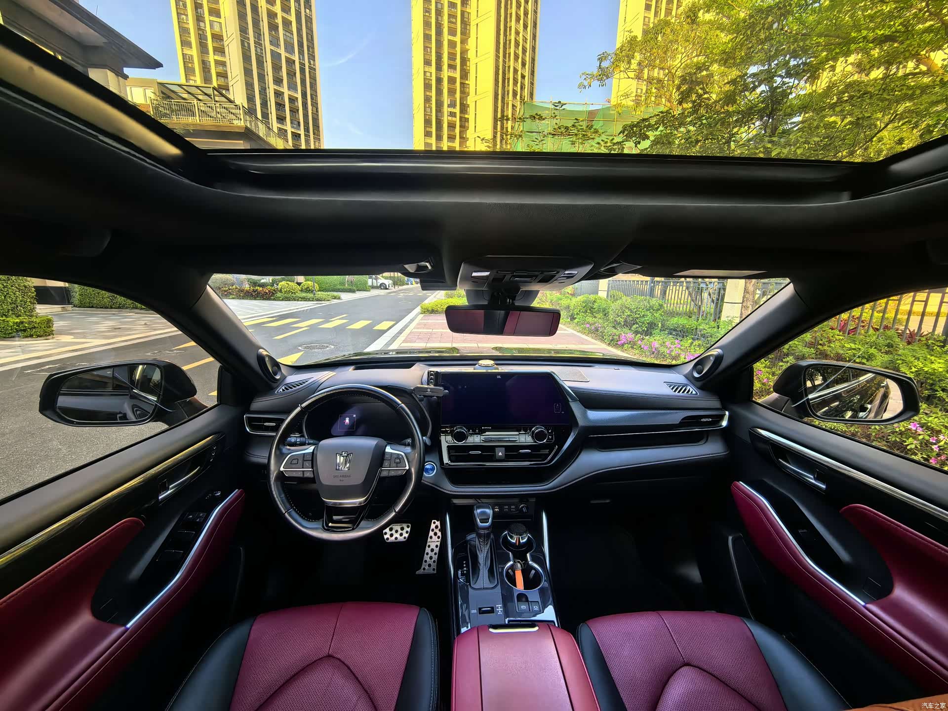 Toyota Crown, 2022 10