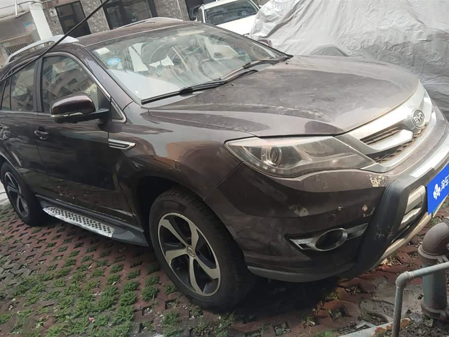 BYD S7