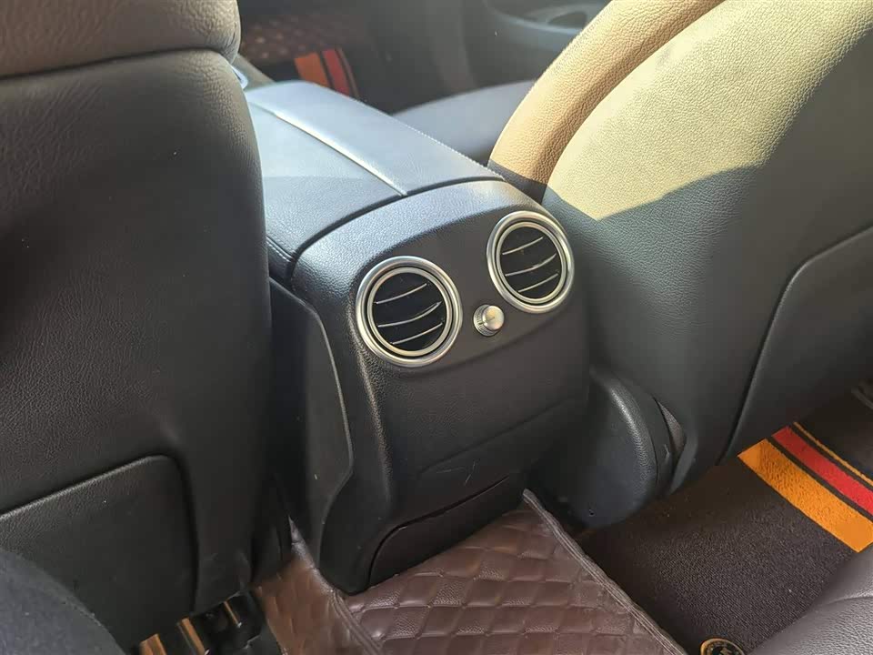 Mercedes-Benz GLC Mercedes-Benz GLC