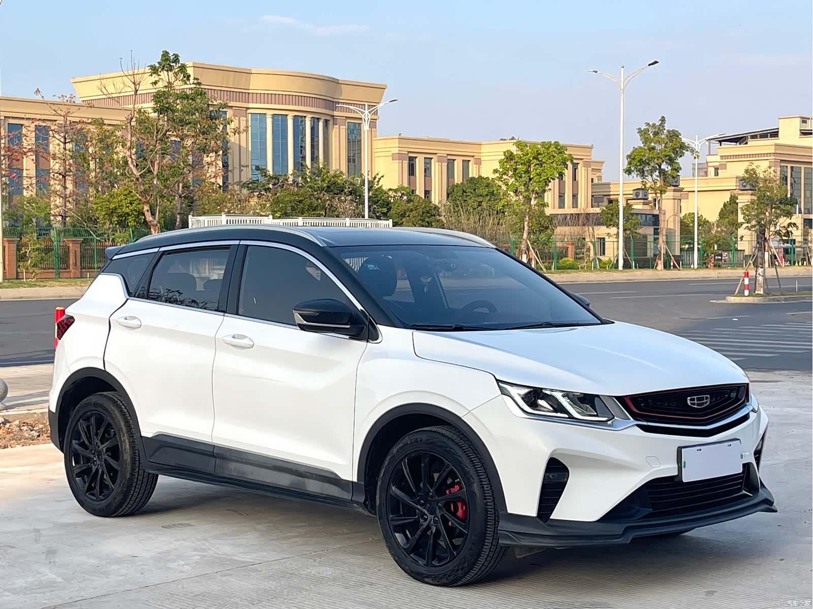 Geely Coolray, 2020 3