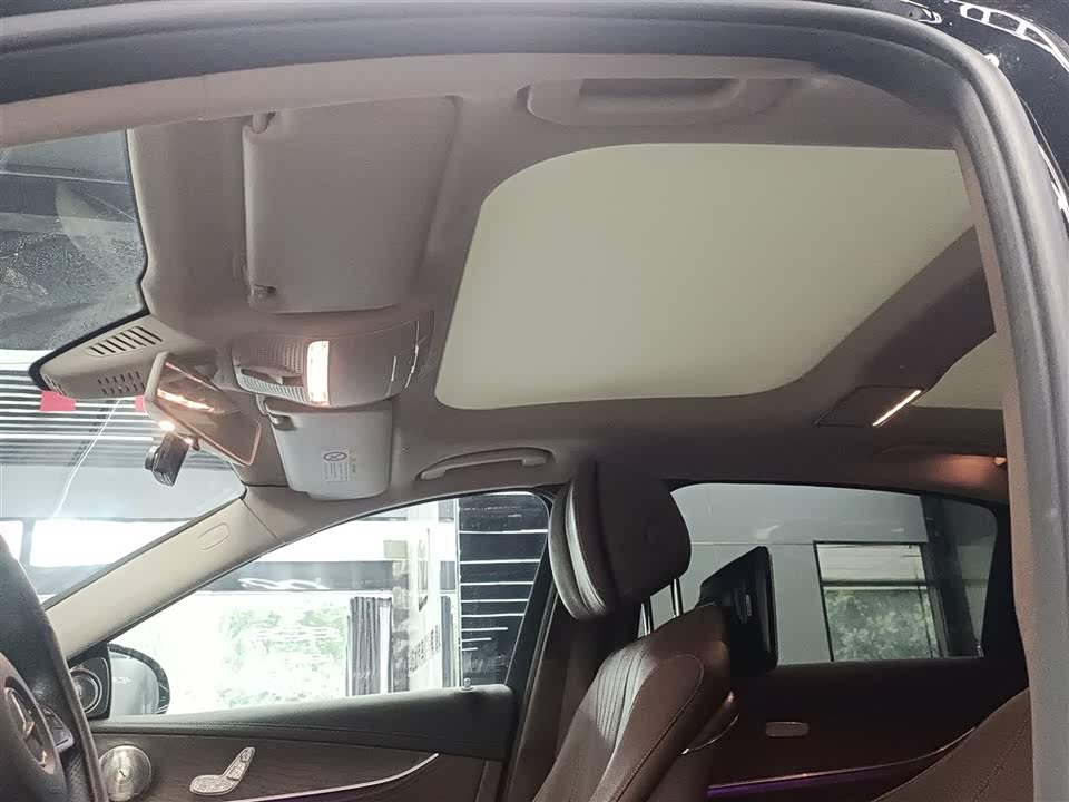 Mercedes-Benz E-class Mercedes-Benz E-class