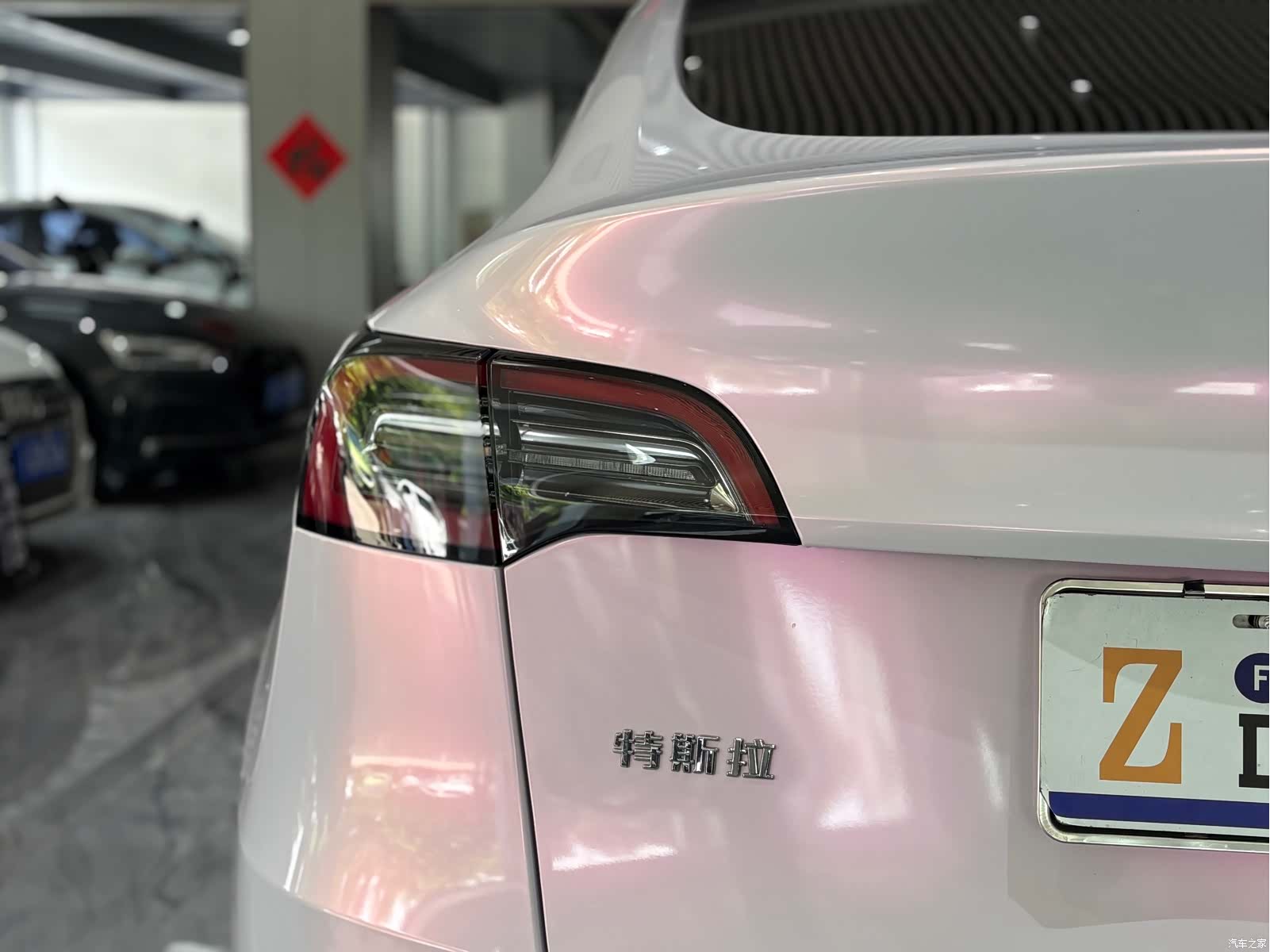 Tesla Model Y, 2023 26