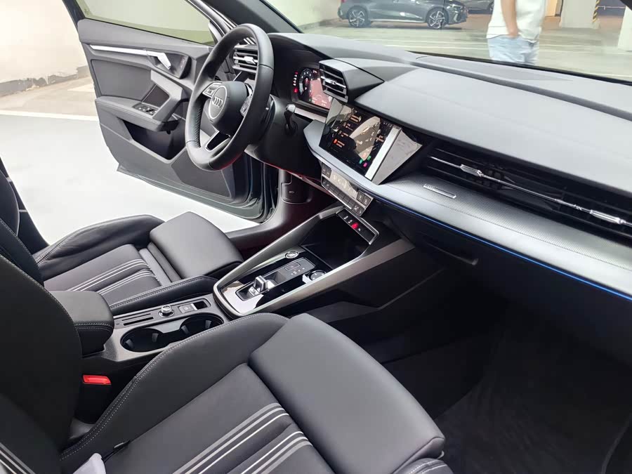 Audi A3 2023, фото 21