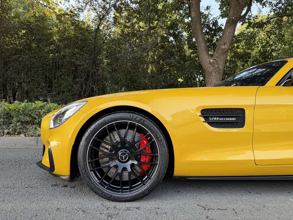 Mercedes-Benz AMG GT