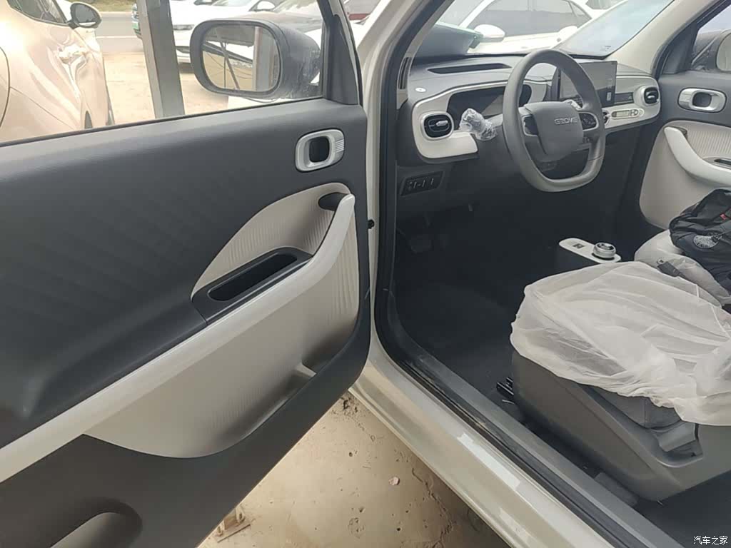 Geely Panda, 2026 16