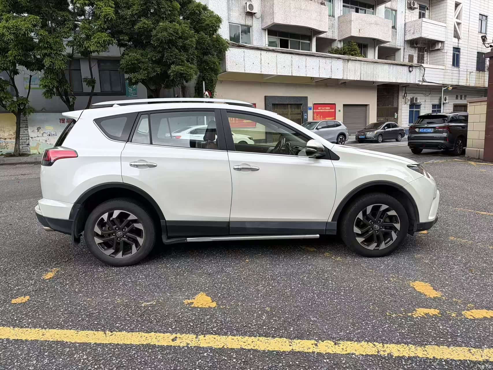 Toyota RAV4, 2017 4