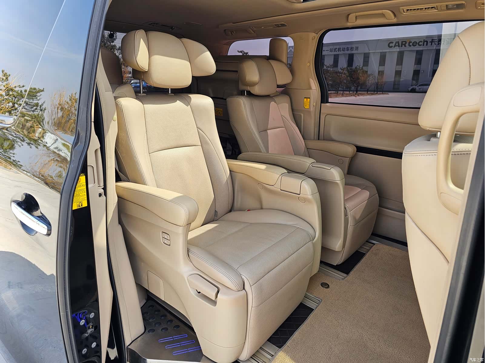 Toyota Alphard, 2012 24
