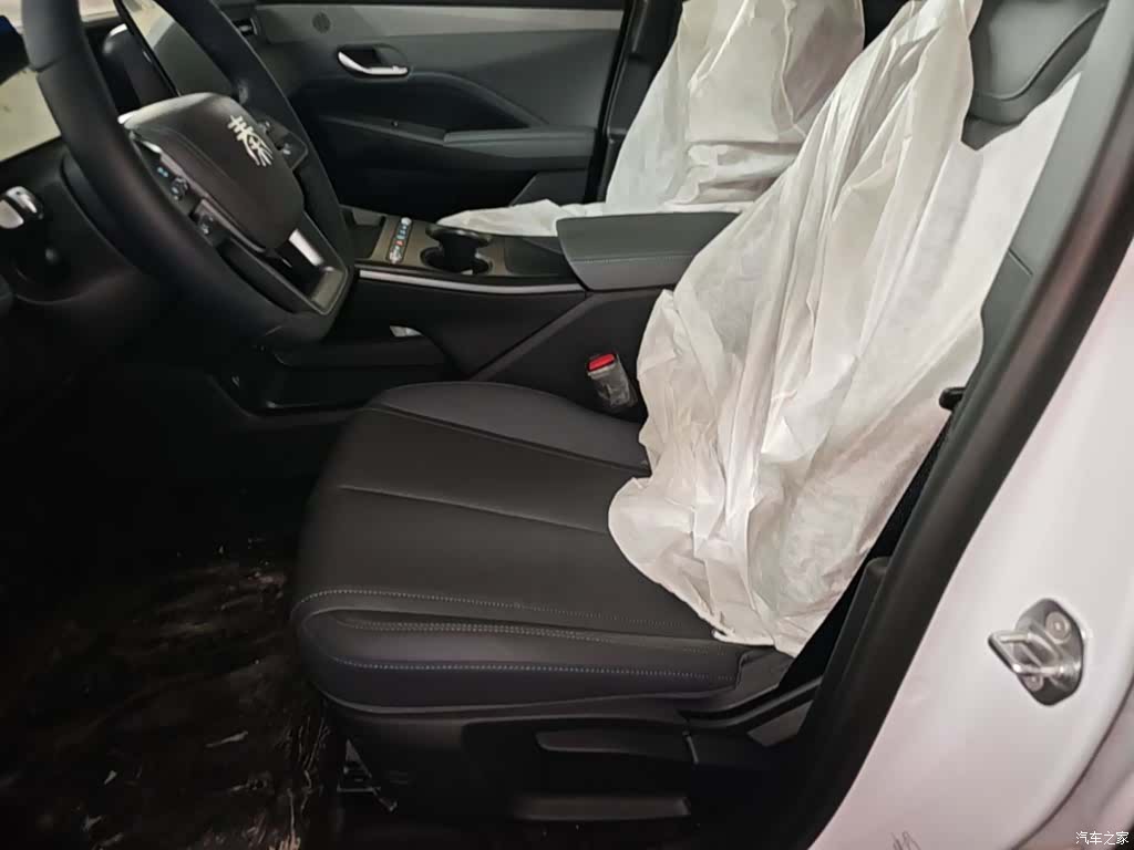 BYD Qin, 2026 15